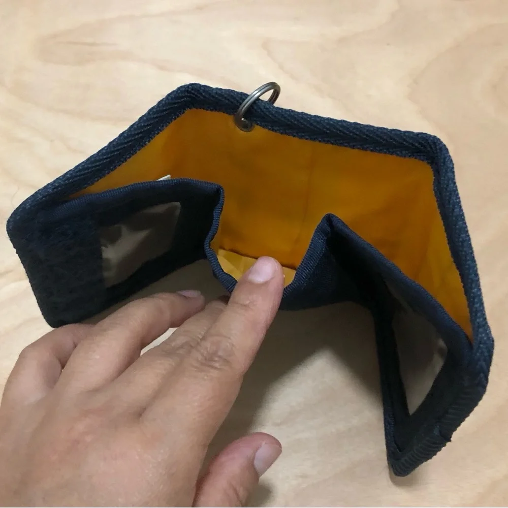 GAP Kids Navy-Trim Red Rocket Trifold Wallet with Key Chain One Size 9cmX11cm.